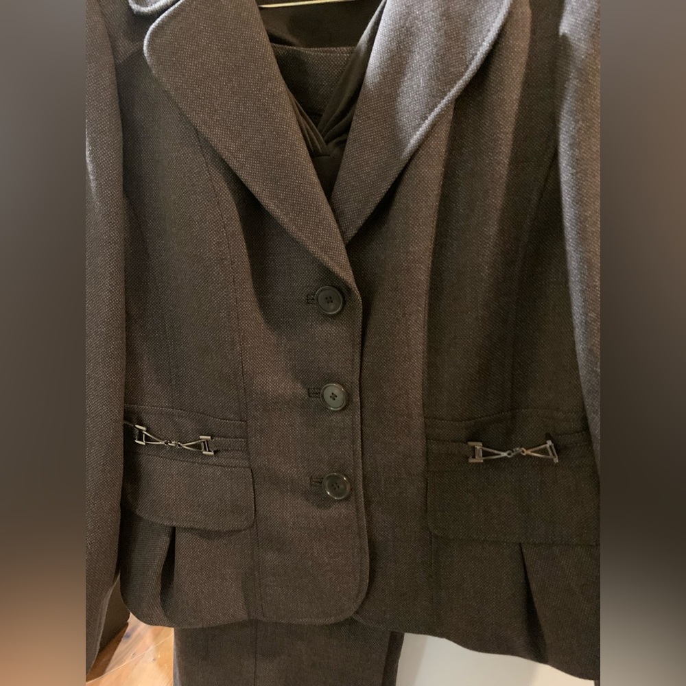 Brown Ann Taylor Sports Coat and Tank top